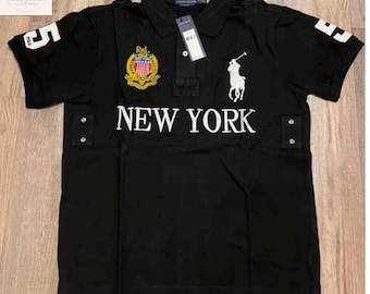 Polo RL Herren-Poloshirt, schwarz, mit gesticktem New York-Wappen – großer Aufnäher mit der Nummer 5