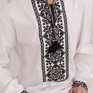 Ukrainian embroidered shirt, Ukrainian clothes. Mens black white vyshyvanka. Embroidery stitch Ethnic shirts Traditional clothing, Вишиванка