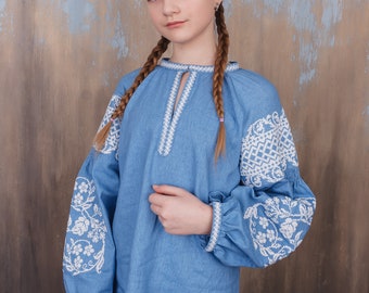 Vyshyvanka Traditional Ukrainian women's blouse Ethnic Women's Shirtt. Ukrainian clothes Blue Linen embroidered floral blouse Ukraine