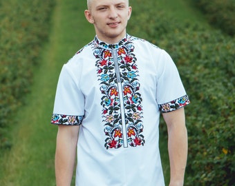 Vente ukrainien broderie chemisier pour femmes sorochka vyshyvanka tradition Shirt Vente ukrainien broderie chemisier pour femmes sorochka vyshyvanka tradition Shirt