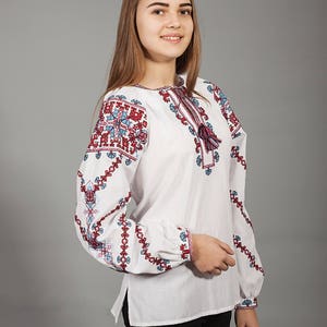 White Vyshyvanka. Traditional Ukrainian Embroidered Women's Blouse ...