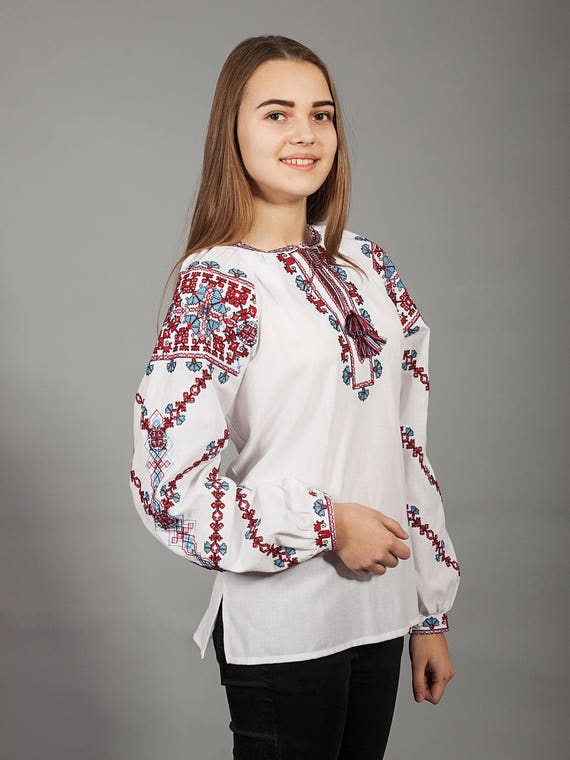 Traditional Ukrainian embroidered women/'s blouse Ethnic sorochka shirt Ukrainian clothes Embroidered blouse cross-stitch White vyshyvanka