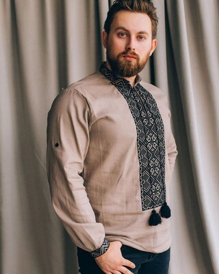 Camicia Ricamata Ucraina Vyshyvanka – Nero, Lino, Stile Bohémien, Donna, Taglia Personalizzata, Sontse