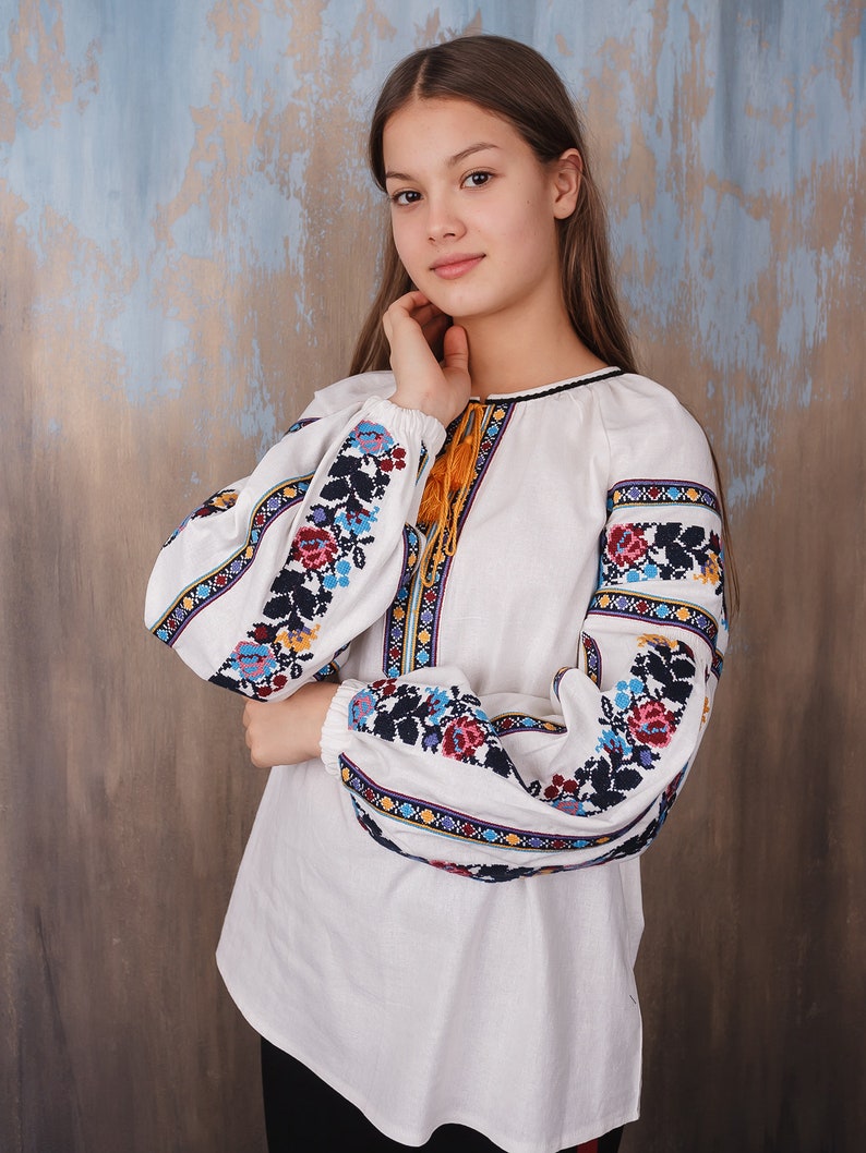 Traditional clothes Ukrainian embroidered women/'s blouse Ethnic sorochka shirt Vyshyvanka Embroidered blouse \u0412\u0438\u0448\u0438\u0432\u0430\u043d\u043a\u0430