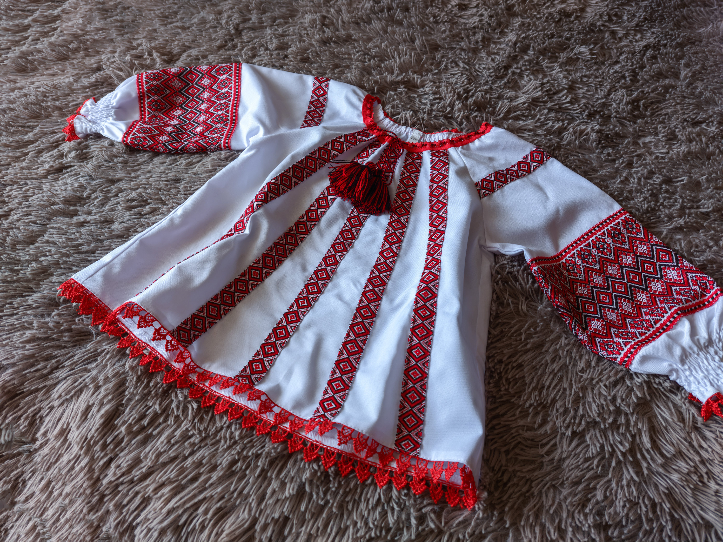 KAZUウクライナ刺繍長袖ブラウス☆送料込み☆ 楽天市場】ウクライナ伝統刺繍 ヴィシバンカ（ブラウス）「生命