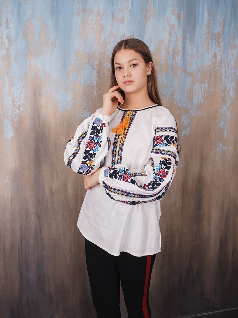 Traditional clothes Ukrainian embroidered women/'s blouse Ethnic sorochka shirt Vyshyvanka Embroidered blouse \u0412\u0438\u0448\u0438\u0432\u0430\u043d\u043a\u0430