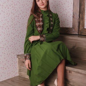 GREEN Vyshyvanka dress, Ukrainian cross-stitch embroidered dress, Stylish dress. Вышитое платье крестиком Family Look etnostyle ウクライナの刺繍