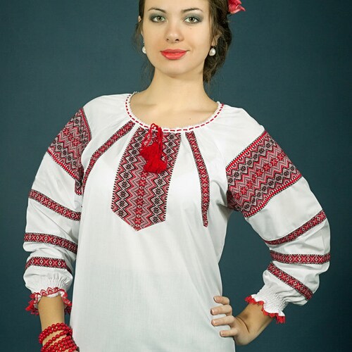 Ukrainian Embroidered Women's Blouse. Ukrainian - Etsy