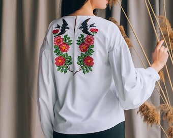 Ukrainian Floral Blouse. Vyshyvanka. Ukrainian embroidered women's blouse Ethnic sorochka shirt. Embroidered blouse. Вишиванка. Modern shirt