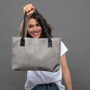 handgefertigte Umhängetasche aus Damenleder, Handtasche aus Damenleder, mittelgroße Ledertasche