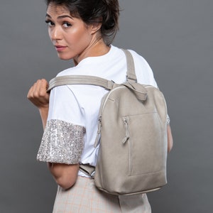 Grey Women&#39;s Leather Backpack Purse Bag, Soft Real Leather Knapsack Purse Handbag, Medium Size Italian Leather Rucksack Travel Backpack
