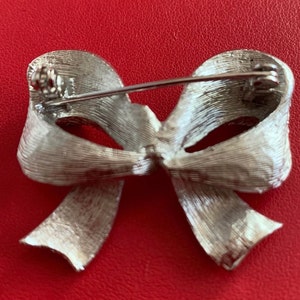 Vintage 1950s Bow Brooch image 3