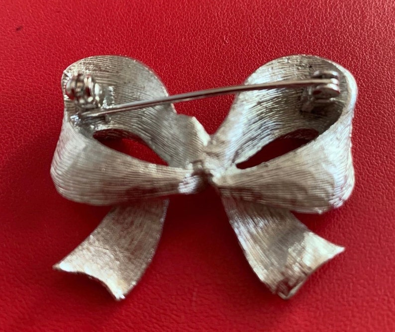 Vintage 1950s Bow Brooch image 3