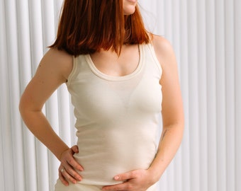 Merino Wool with Silk sleeveless T-shirt. Organic thermal tank top for Women.