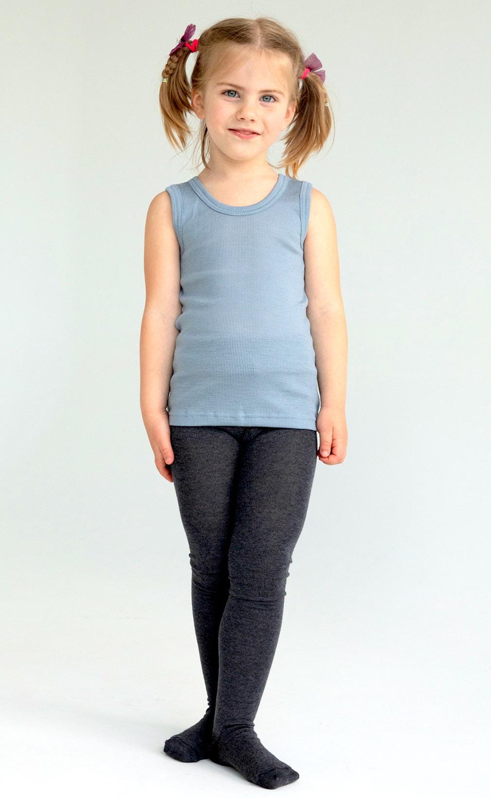 Kids 100% Merino Wool sleeveless T-shirt. Organic thermal tank top for toddler.