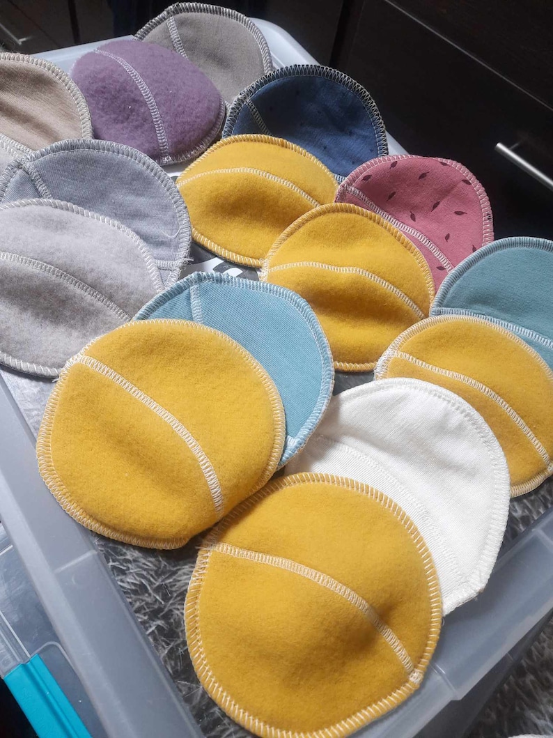 No PUL. Merino Wool or Merino/Silk Nursing pads. 3 pair set. Reusable Anatomic Breastfeeding Pads without PUL. Leakproof Washable. 4 layers. Random color/fabric