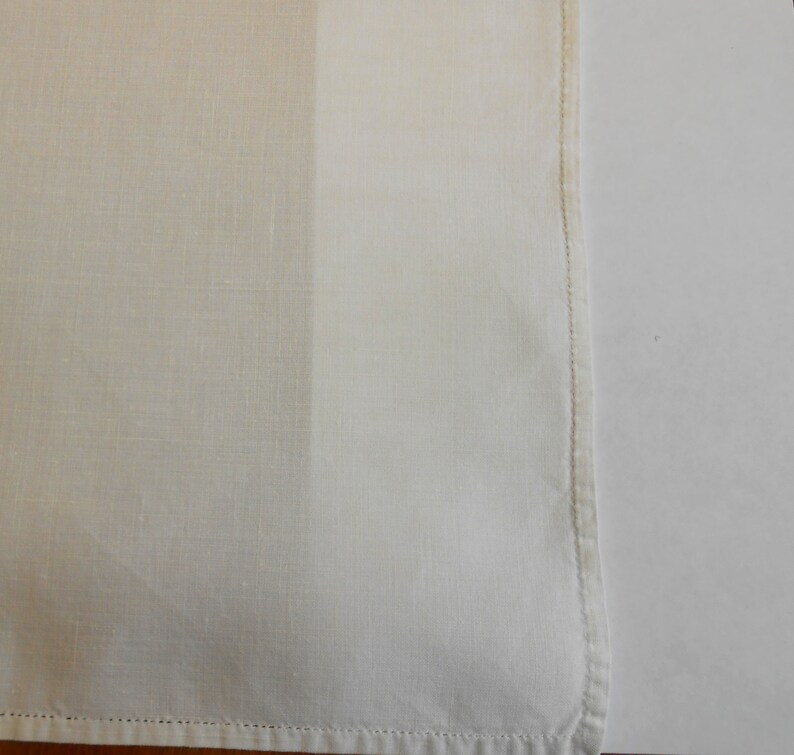 11 Linen Napkins Pale Ivory Vintage Hemstitching Matching Set of 11 Luncheon Size 12 Elegant Party Holiday Wedding Napkin Set