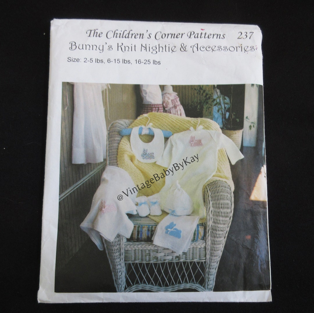 Children's Corner Pattern Bunny's Knit Nightie & Accessories Sz Preemie