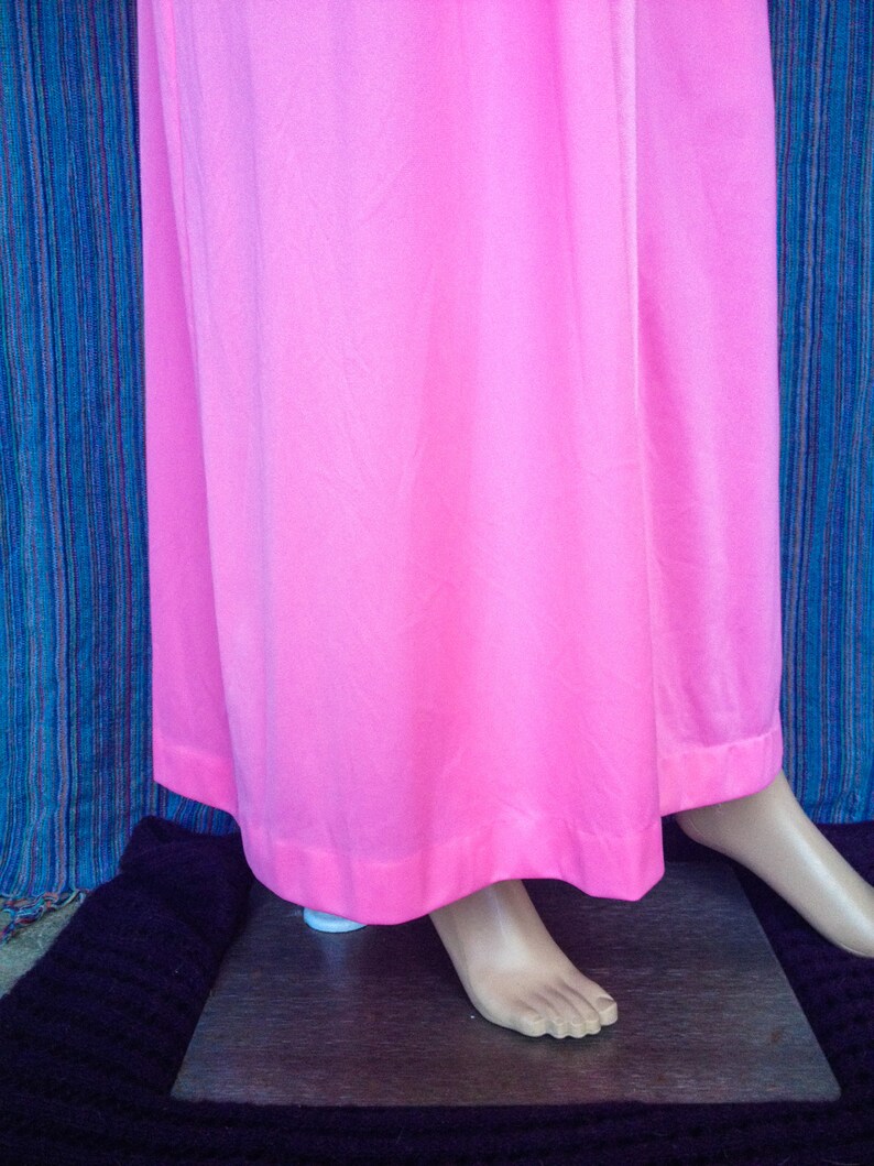 Chemisier Vanity Fair - Rose - Taille M (40) - 100% Nylon - Manches Courtes - Col V - Occasion Excellent état