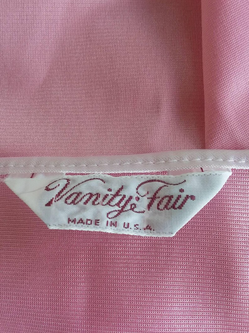 Vanity Fair Pink Nylon/ Nightgown Robe With Large Flower Print - Etsy