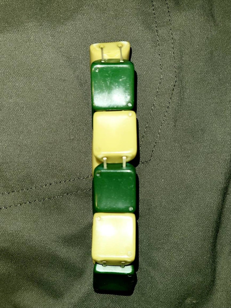 Hunter Green and lime green elastic beads Free Shipping