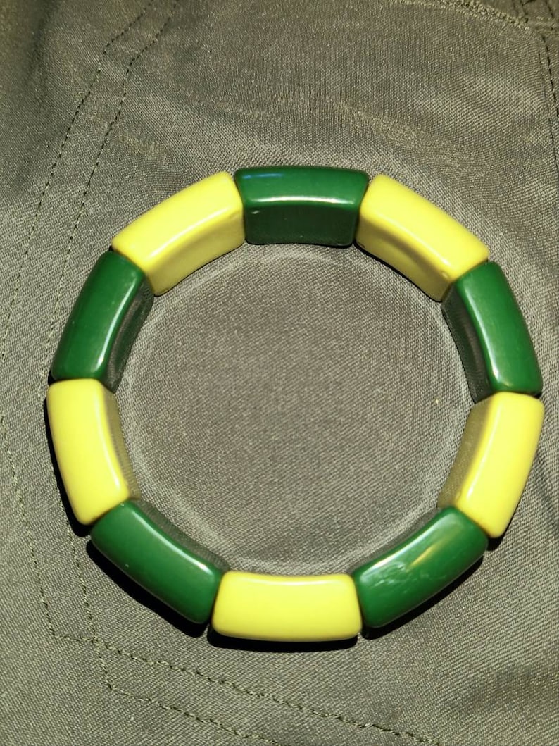 Hunter Green and lime green elastic beads Free Shipping