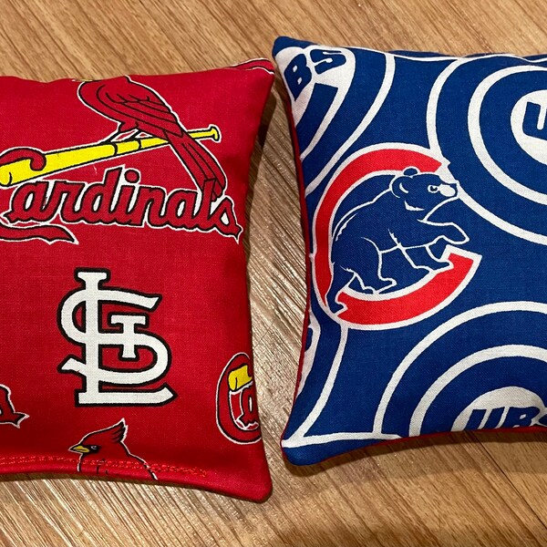 thumbnail image 2 of Chicago Cubs Cornhole Bean Bags - 8-Piece All-Weather Toss Game Set 2 of 4