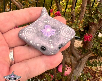 Sting Ray Worry Stone Polymer Clay, UV Resin, Palm-Sized Calming Friend RTS