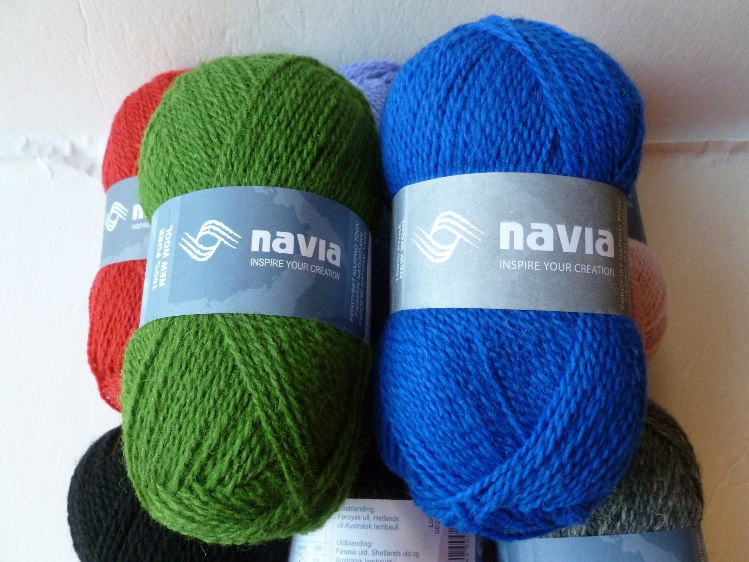 Navia Trio Yarn - Pink