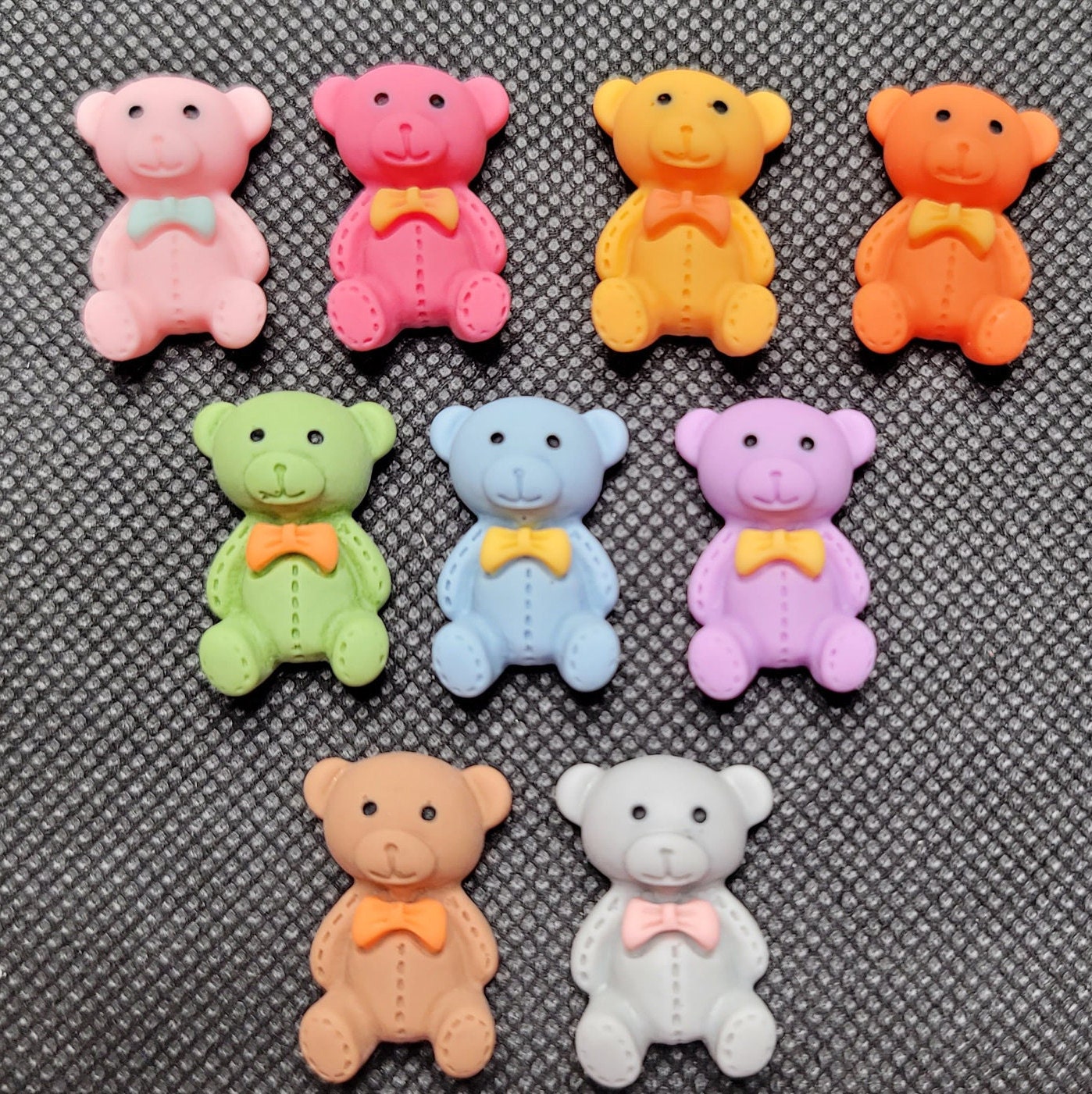 small plastic teddy bears