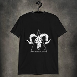 RAM SKULLShort-Sleeve Unisex T-Shirt