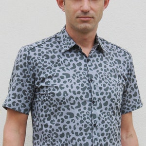 Grey Leopard print shirt, short sleeve - BAÏSAP