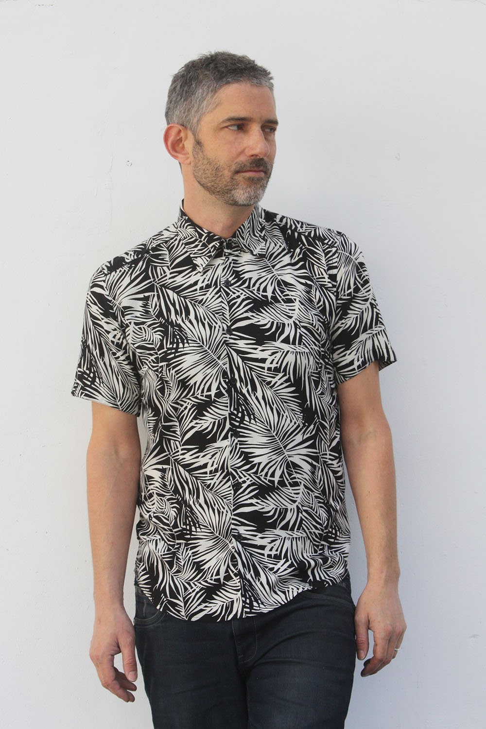 Black and White Palm Tree Shirt XL Size 