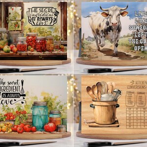 Puede incluir: Un juego de cuatro tablas de cortar rectangulares de vidrio con varios dise&ntilde;os de cocina. Una muestra frascos con productos y el texto The secret ingredient is always love. Otra representa una vaca con el texto Live like someone left the gate open. Una tercera muestra verduras y frascos con el texto The secret ingredient is always love. La cuarta muestra una olla con utensilios y una tabla de conversi&oacute;n de cocina.
