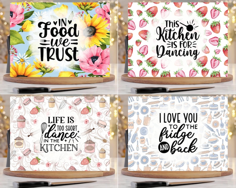 Puede incluir: Cuatro tablas de cortar rectangulares de vidrio con esquinas redondeadas, cada una con dise&ntilde;os &uacute;nicos: girasoles y amapolas, fresas, iconos de reposter&iacute;a y utensilios de cocina, todos mostrando diversos textos impresos.