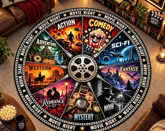 Op de afbeelding: Een rond vloerkleed met een filmrol in het midden en acht segmenten die filmgenres uitbeelden: Action, Comedy, Sci-Fi, Fantasy, Noir, Mystery, Romance en Western. De rand toont de herhalende tekst MOVIE NIGHT met sterren.