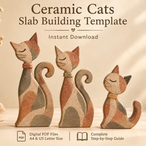 Puede incluir: Tres figuras de gatos de cerámica con un patrón moteado en colores terracota, gris y crema. El texto dice: Ceramic Cats Slab Building Template, Instant Download, Digital PDF Files A4 & US Letter Size, Complete Step-by-Step Guide.