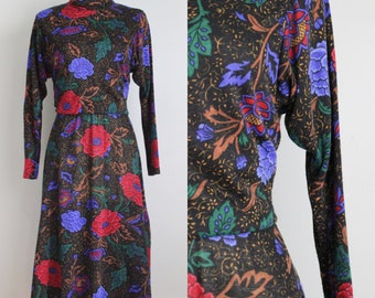 Retro 1980's Floral Knit Turtleneck Dress. Long Sleeved. Midi Length. Size Medium