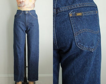 Retro Dark Wash Lee Rider Jeans. Mid Rise. Straight Leg. 27 Waist. Size Small