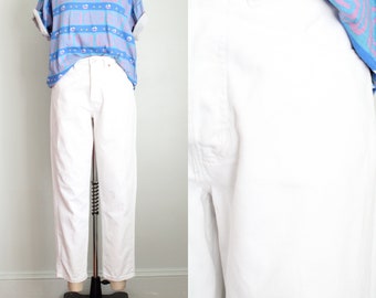 Vintage 1990's White Relaxed Gap Jeans. High Rise. Button Fly. Straight Leg. Size Small/Medium. 28 29 Waist