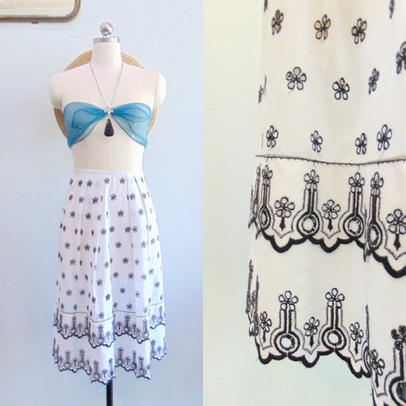 Vintage 1960's White Eyelet Skirt / Black Eyelet … - image 1