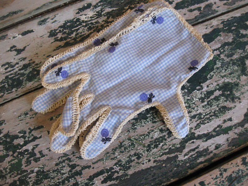 Vintage 1950/'s Hand Sewn Gloves Blue Floral Gingham