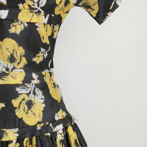 Vintage 1950's Yellow and Black Floral Print Dress. Fit n Flare. Bow Tie Back. Size Extra Small. XS image 5