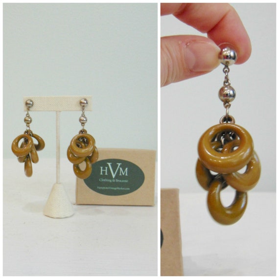 Vintage 1960's Dangle Earrings / Avocado Green / P