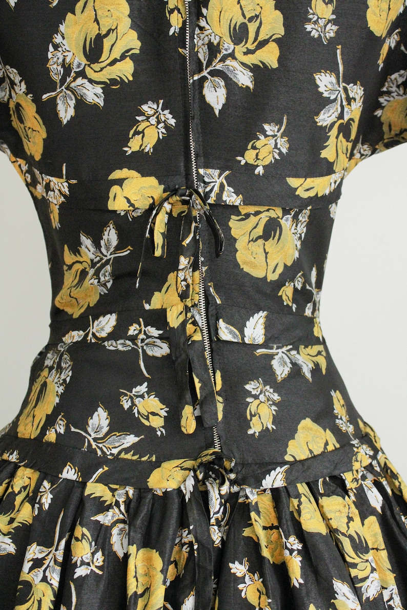 Vintage 1950's Yellow and Black Floral Print Dress. Fit n Flare. Bow Tie Back. Size Extra Small. XS image 8