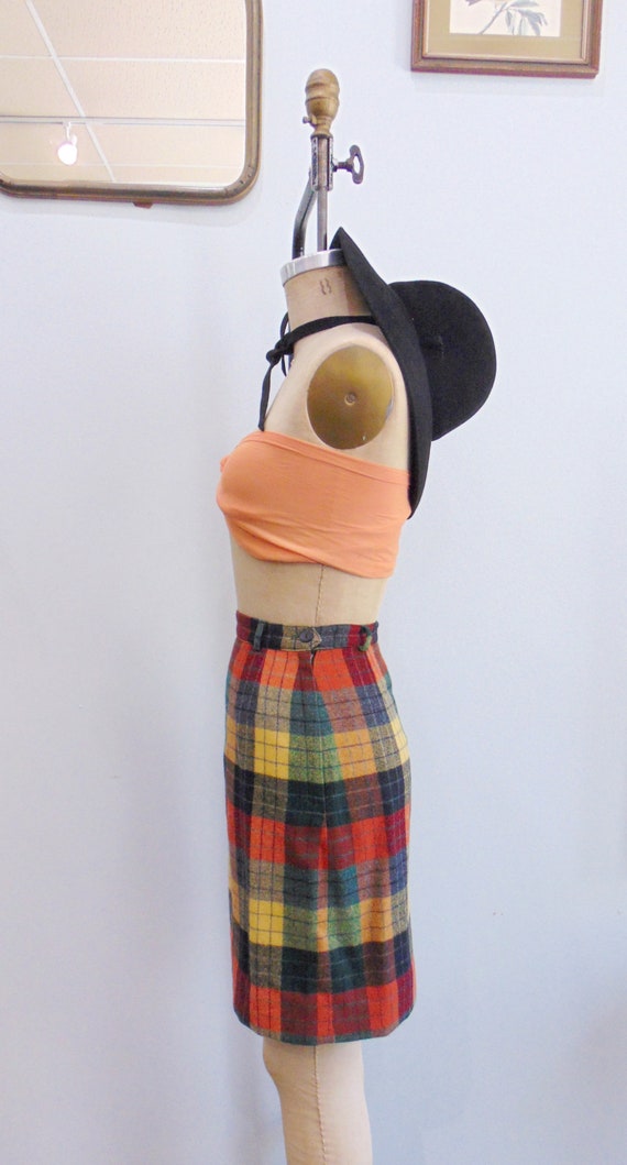 Vintage 1960's Primary Plaid Mini Skirt / Wool Mi… - image 10