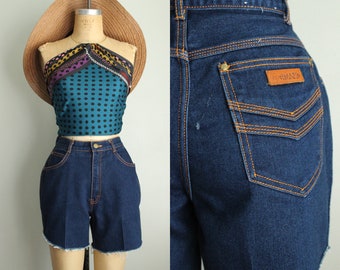 Vintage 1980's Dark Denim Gitano Jean Cut off Shorts. Hight Rise. Yellow Stitching. Size Small. 28 Waist
