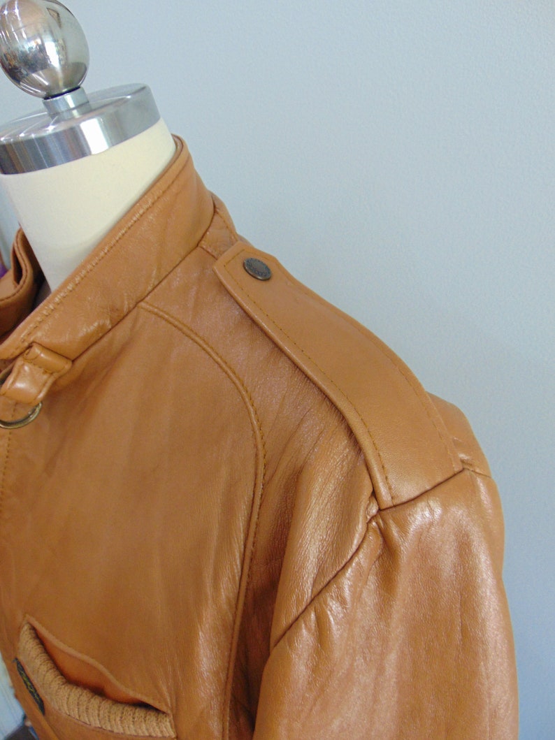Vintage 1970/'s 1980/'s Leather Bomber Jacket Camel Leather Cooper Outerwear Leather Jacket Size Small Medium