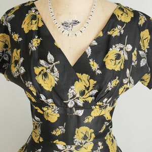 Vintage 1950's Yellow and Black Floral Print Dress. Fit n Flare. Bow Tie Back. Size Extra Small. XS image 6