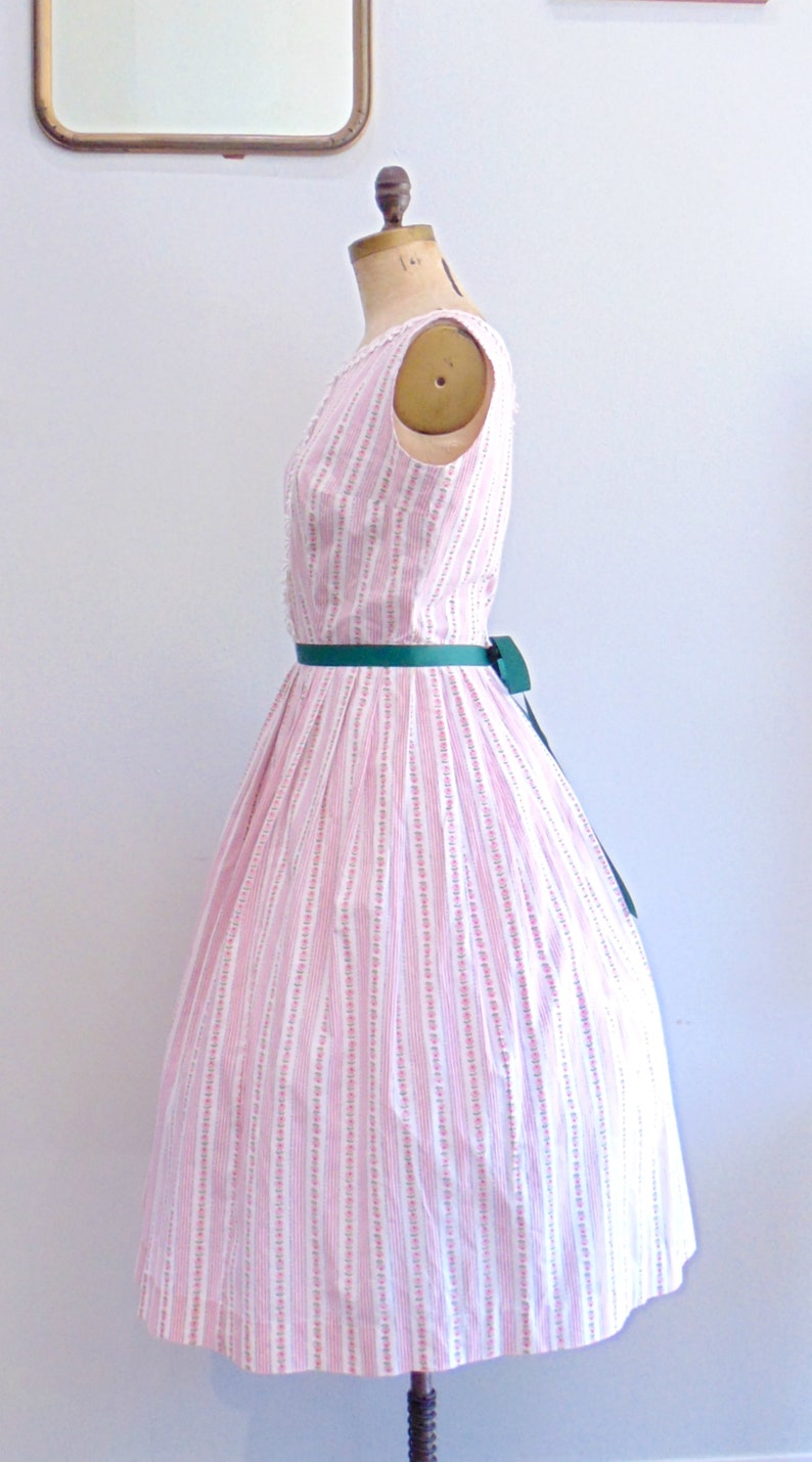 Vintage 1950/'s Floral Print Dress Rose Striped Print Fifties Full Skirt Size Medium